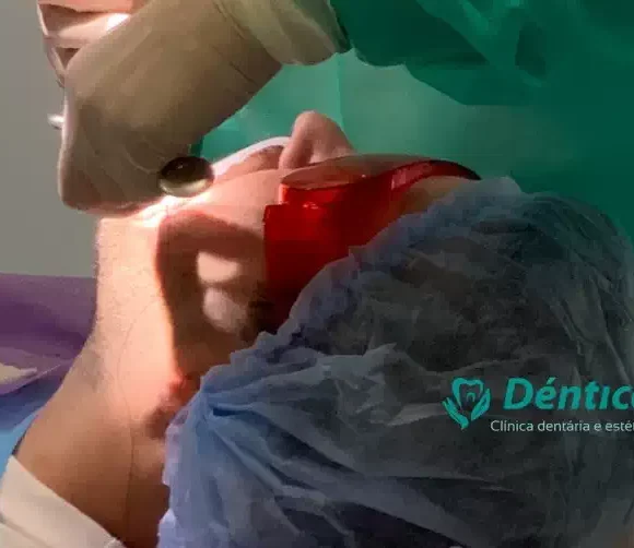 Атравматичное удаление зуба